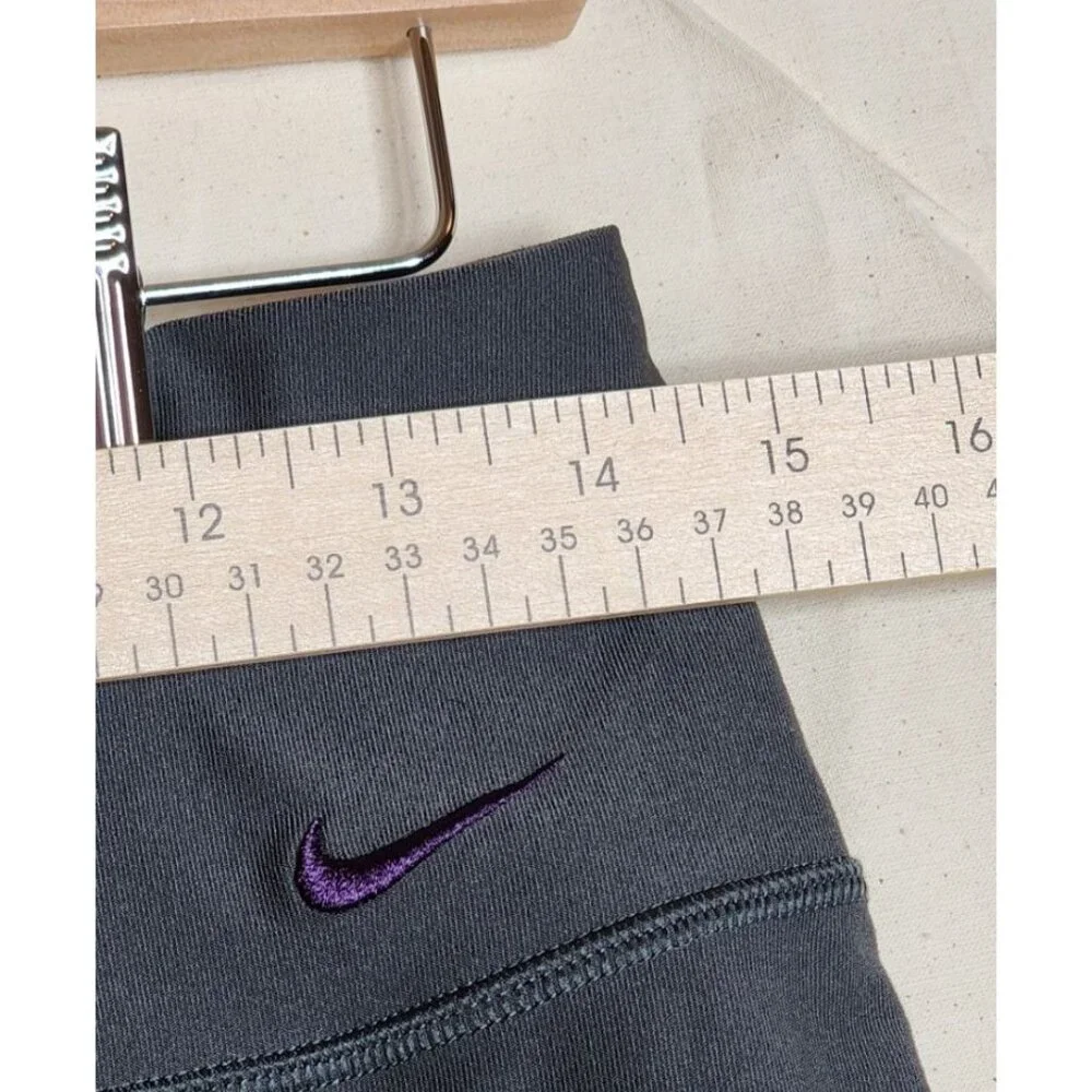 Nike Dri-Fit Cropped Leggings‎ size Small Black